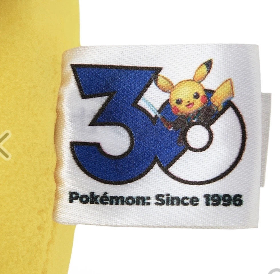 Peluche Pikachu Especial Director de Orquesta 30 Aniversario