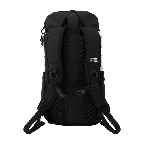 Mochila NEW ERA® CHARIZARD