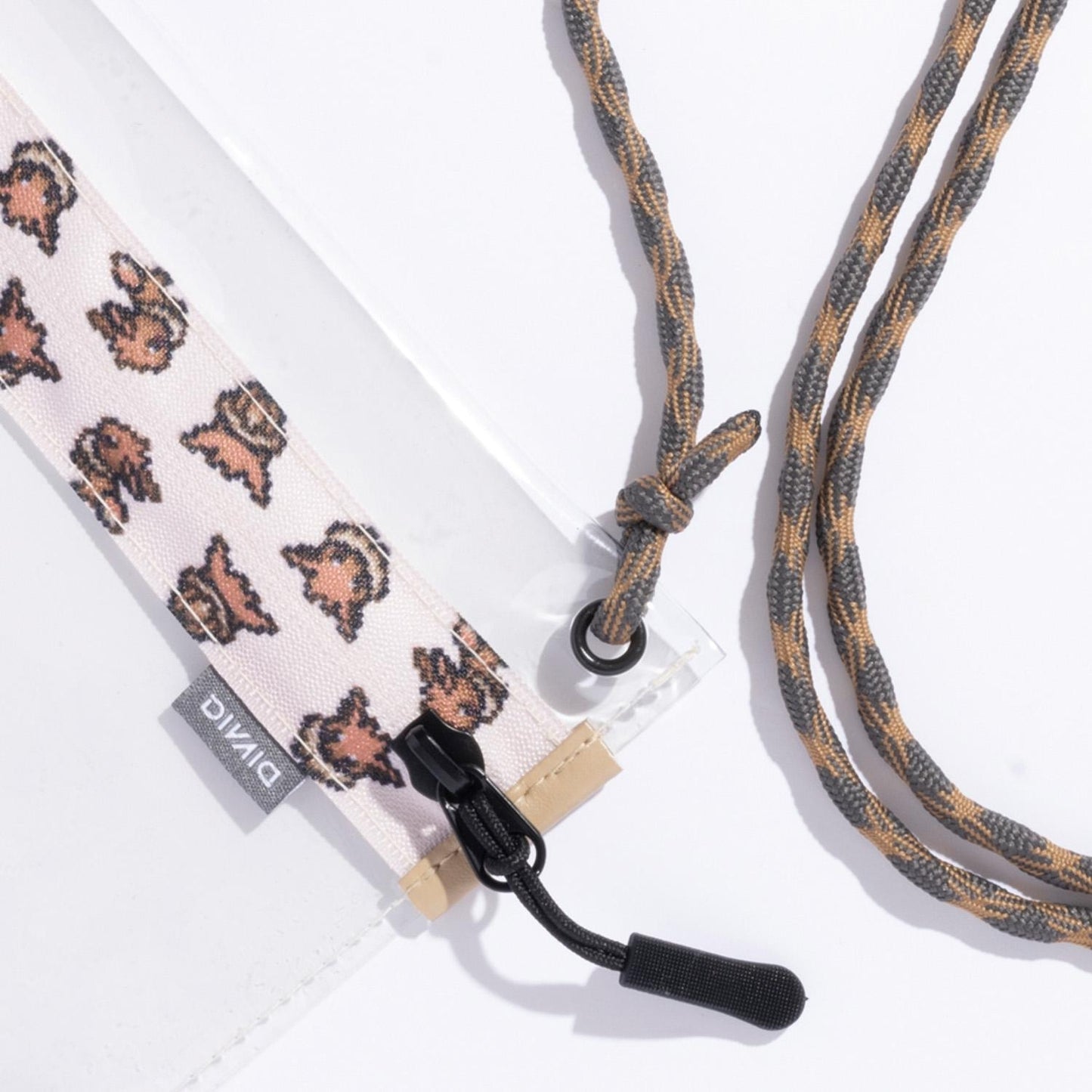 Bolso transparente DIVAID Eevee 
Accesorio para smartphones y celulares.