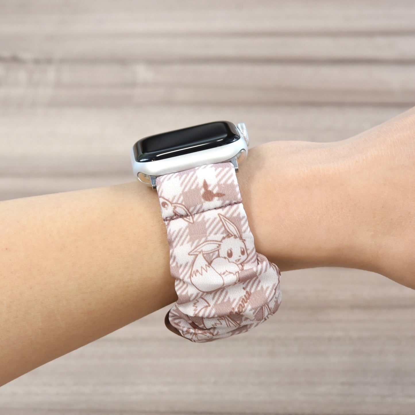 Correa elástica Eevee para Apple Watch compatible con los modelos de 42/41/40/38mm   ¡Eevee a la moda para tu smartphone o móvil!