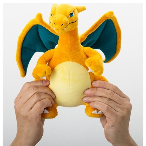 Charizard Plush Mascot: ¡Encantador y Alado!