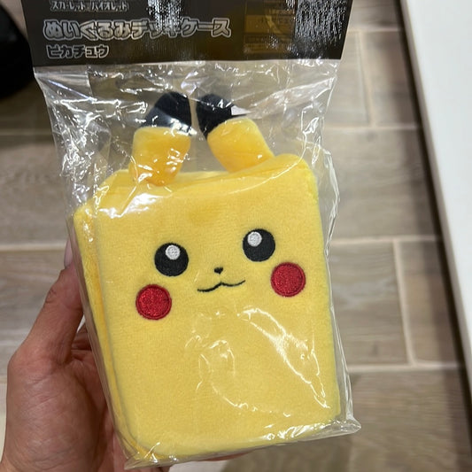 Pikachu deck box peluche